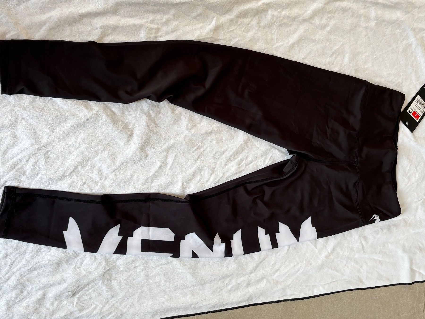 Venum Leggings: Venum Damen Leggins – Nuovo e nell'imballaggio originale da Romont BE venduto da n.gfeller