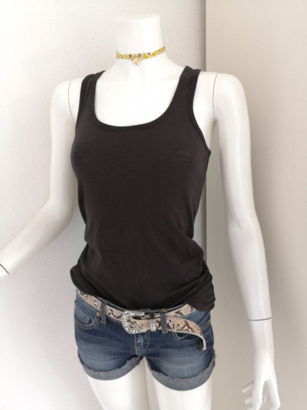 Mango Top: 🤩MANGO BASIC TANK TOP SCHWARZ & D&G P. – Usato da Olten venduto da Naja-Twins-Twins 1