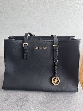 Michael Kors Jet Set Tote in Schwarz