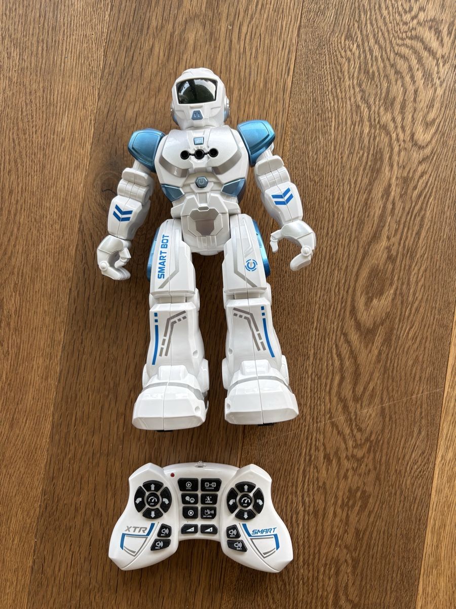 Jouets: Xtreme Bots, Smart Bot Roboter, Top! – D'occasion à Horgen par Rafnaf