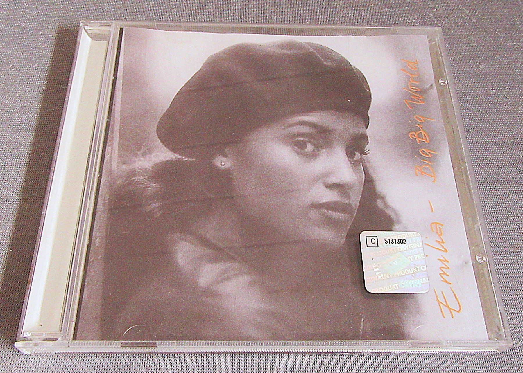 CDs: CD - Emilia - Big Big World – D'occasion à Auenstein par Padabimbim
