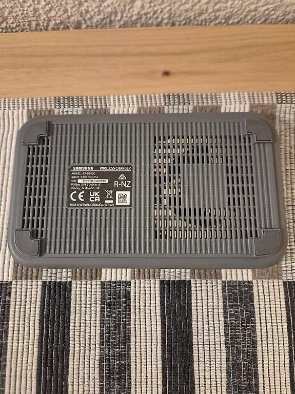 Caricabatterie: Samsung Wireless Charger Duo – Usato da Laufen venduto da Rhabarber_98 1
