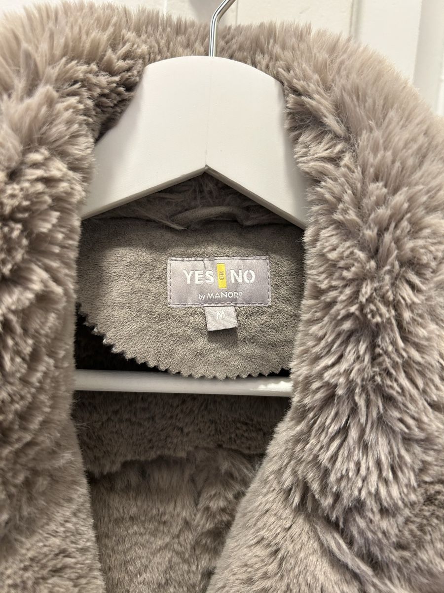 Yes Or No Giacche: Warme Winterjacke von Yes or No – Nuovo (secondo la descrizione) da Olten venduto da noellealisha 1