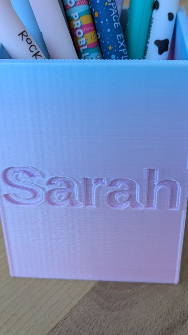 Altro in Scrittura & Disegno: Cooler personalisierter Stiftehalter Regenbogenfarbe Sarah – Nuovo e nell'imballaggio originale da Staufen venduto da Fleby84 2