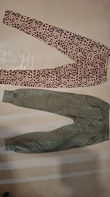Pantaloni: Pantaloni 11 a 12 anni – Usato da Losone venduto da jan_8svf