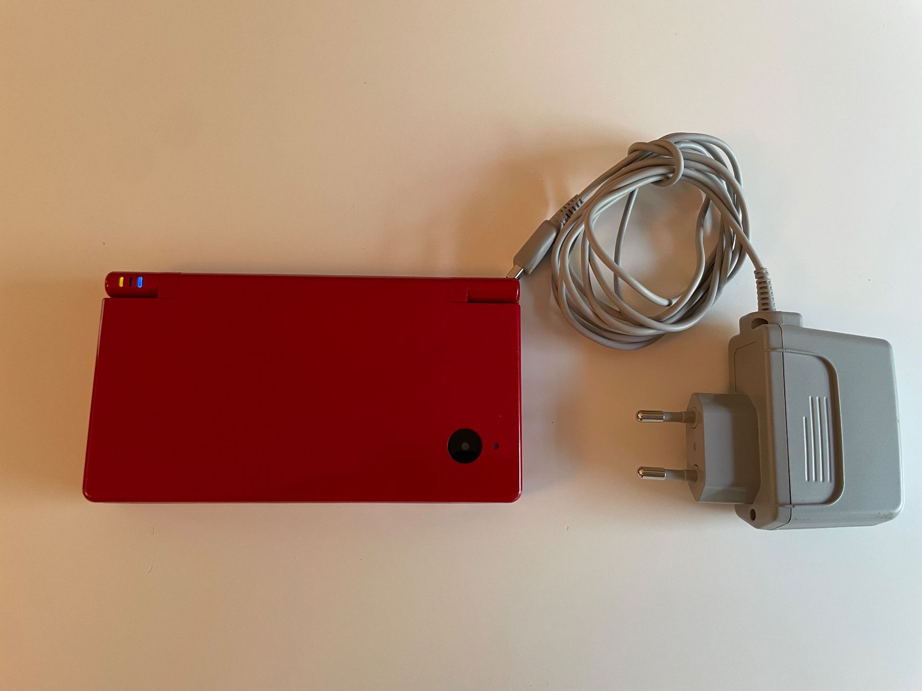 Nintendo Console: Nintendo DS ROT – Usato da Dällikon venduto da buyandbehappy