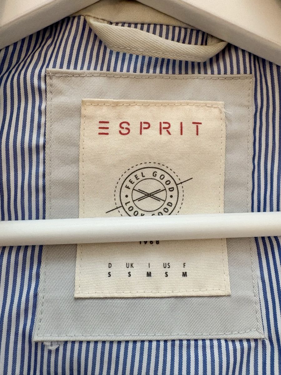 Esprit Cappotti: Esprit Trenchcoat – Usato da Frauenfeld venduto da alexa_6408 2