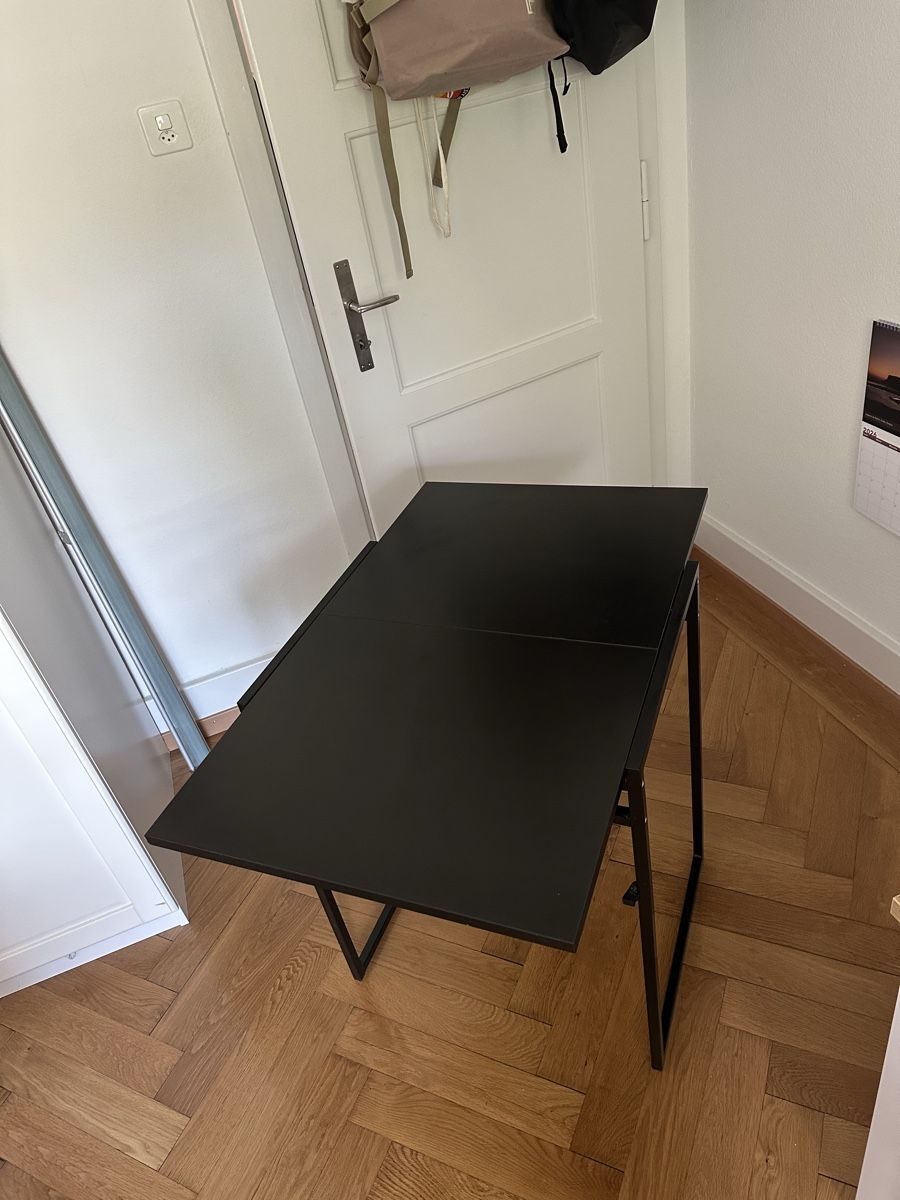 Tavoli: Kleiner schwarzer Klapptisch – Usato da Bern venduto da mom_d6hv 1