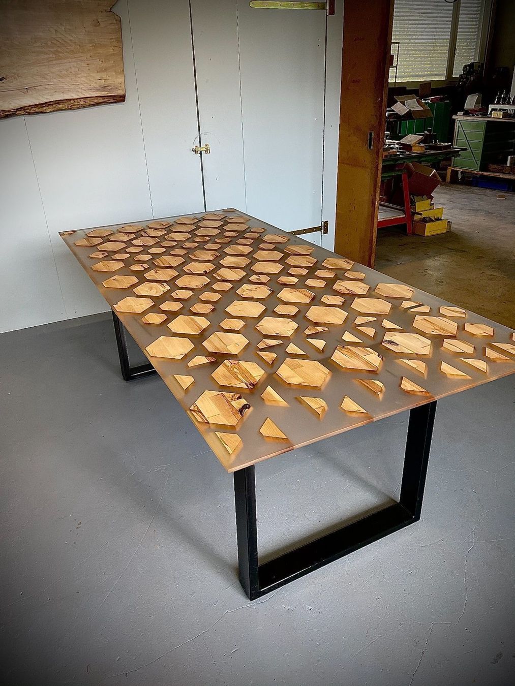 Tables: Esstisch Epoxy – Neuf avec emballage d'origine à Bellach par Eymi05 3