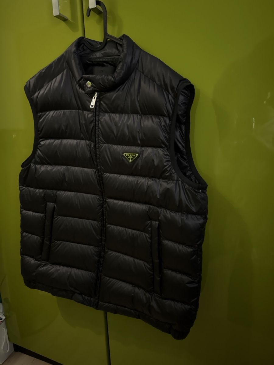 Prada Gilets & Westen: Prada Weste Gilet – Gebraucht aus Hitzkirch von corleone10