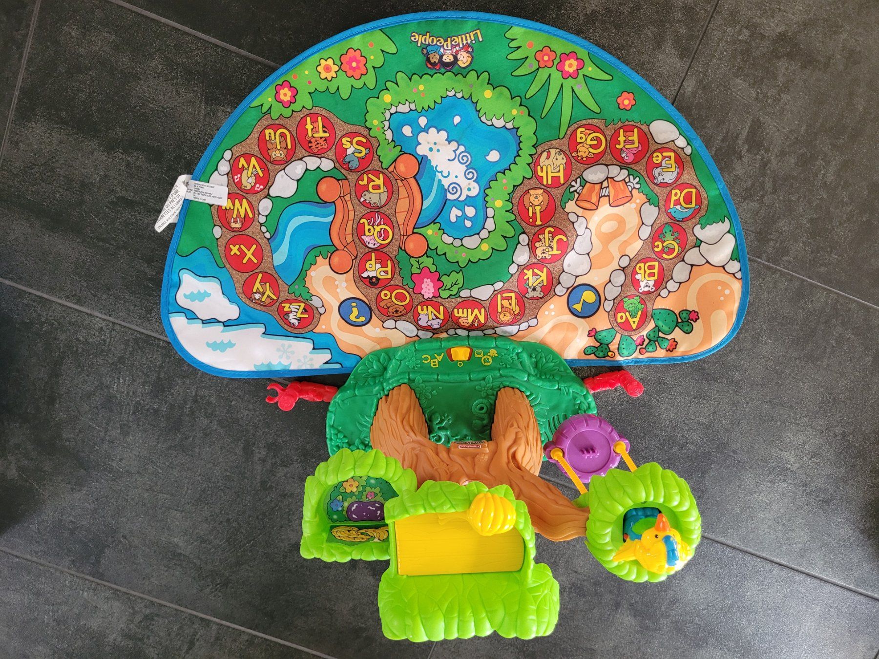 Fisher-Price Spielzeuge: Little People ABC Spielmatte gebraucht – Gebraucht aus Kirchberg BE von Voidokilia