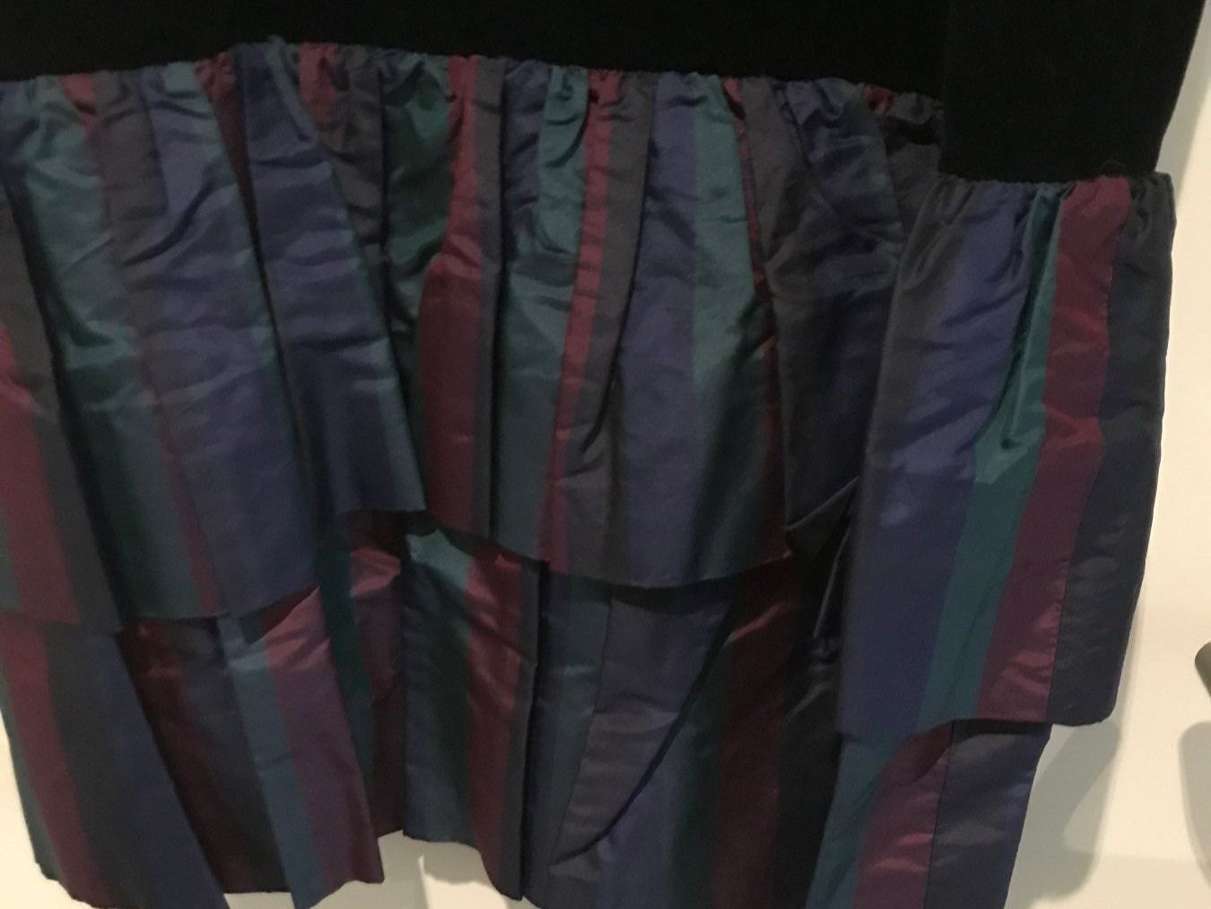 Vestiti: Cocktailkleid – Usato da Zumikon venduto da Uranus88