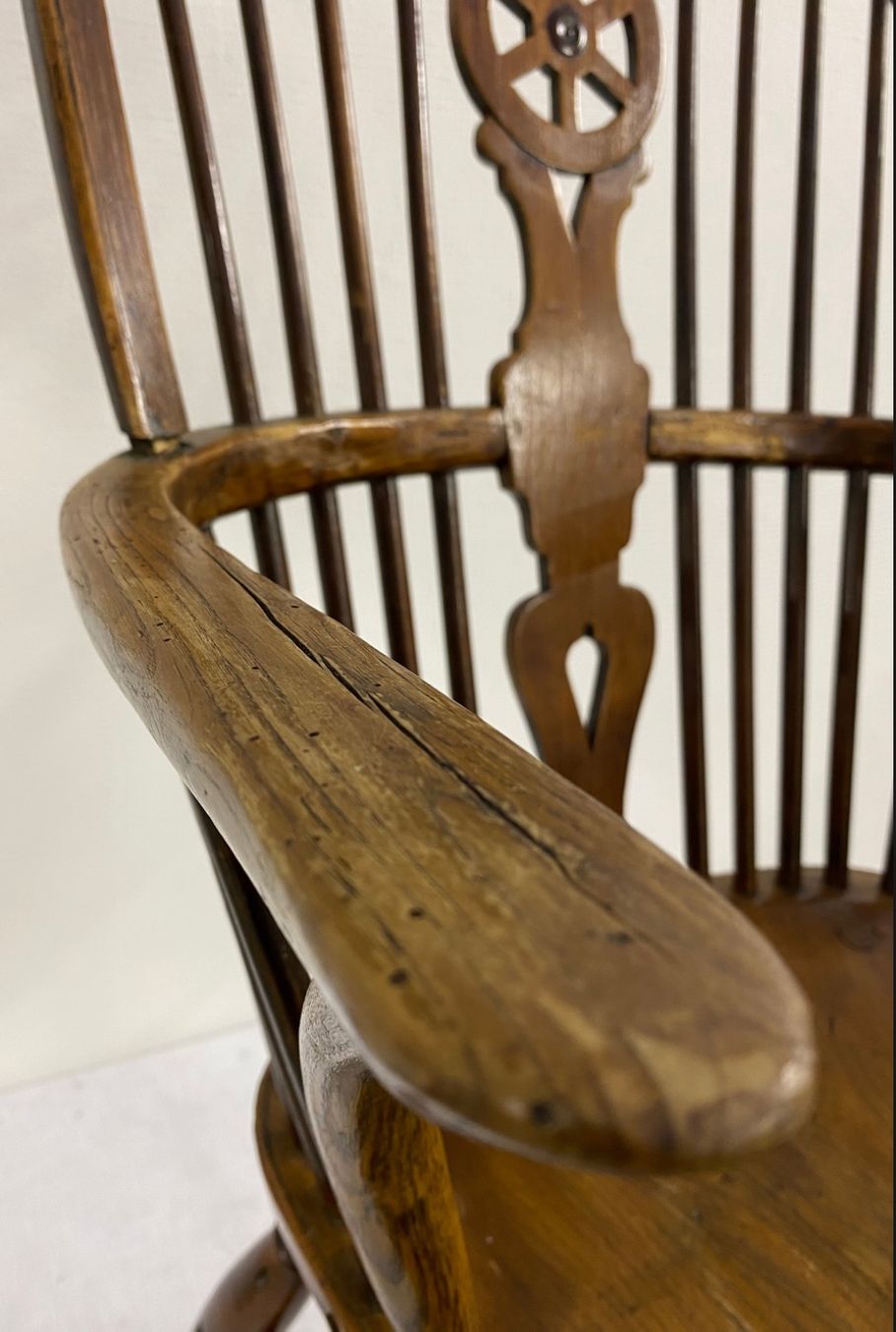 Sedie: 3 Windsor Antique carver Chairs – Usato da Gsteig b. Gstaad venduto da Auctionly 6