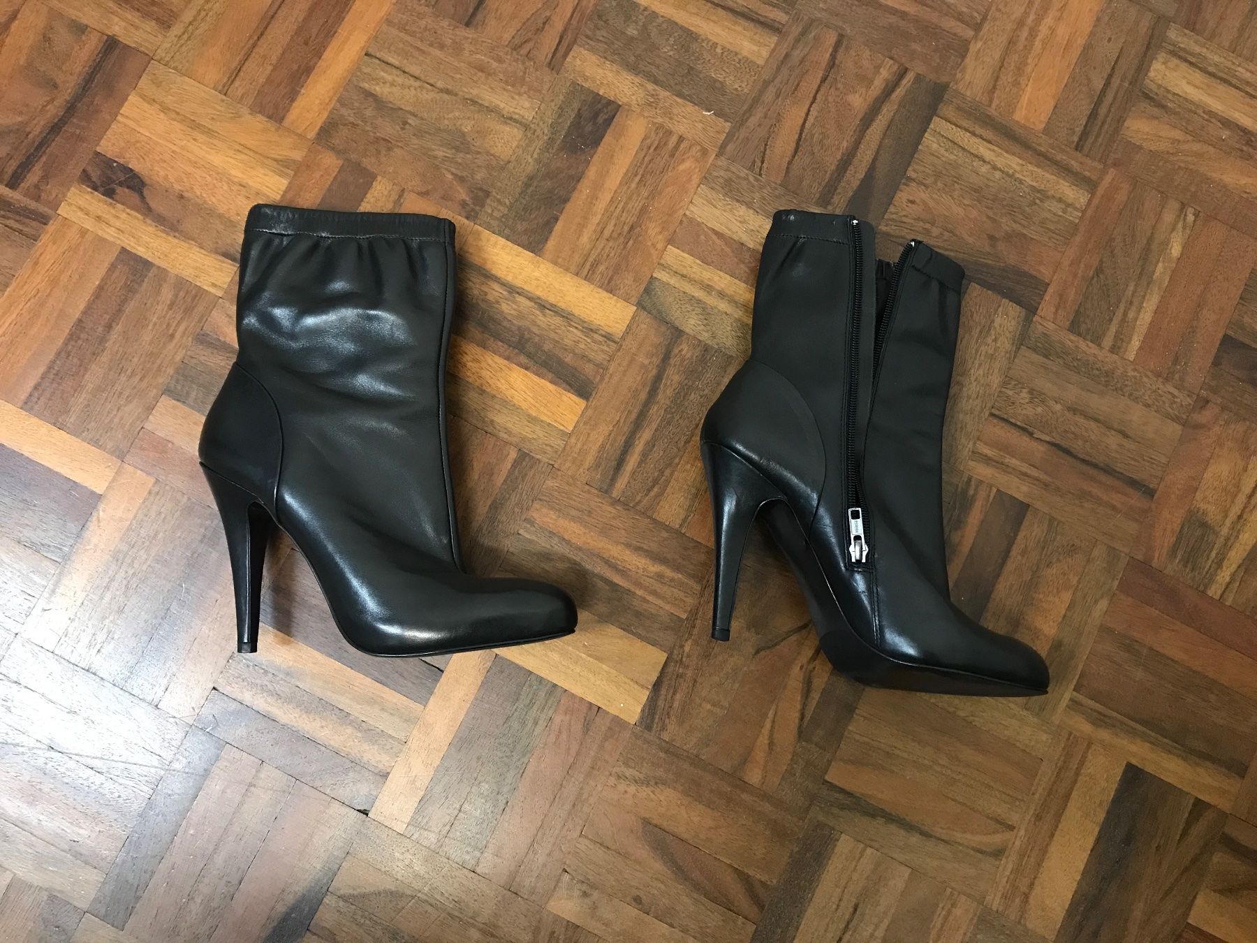 Zara Damenschuhe: Zara Lederstiefeletten, Gr 39 – Gebraucht aus St. Margrethen SG von kellenbh