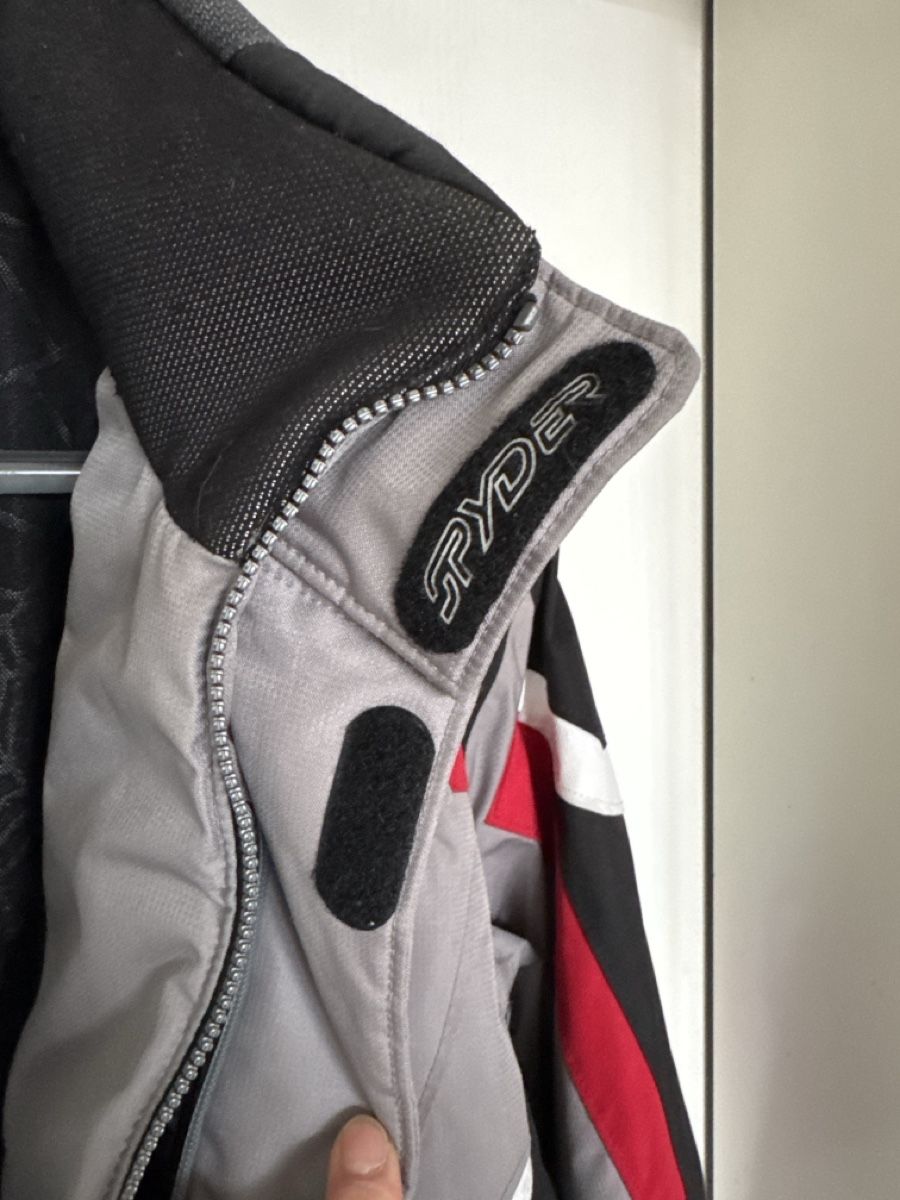 Spyder Vestes: SPYDER       SKI    -    JACKE      GRÖSSE     50 – D'occasion à Wetzikon ZH par philippe_22 7