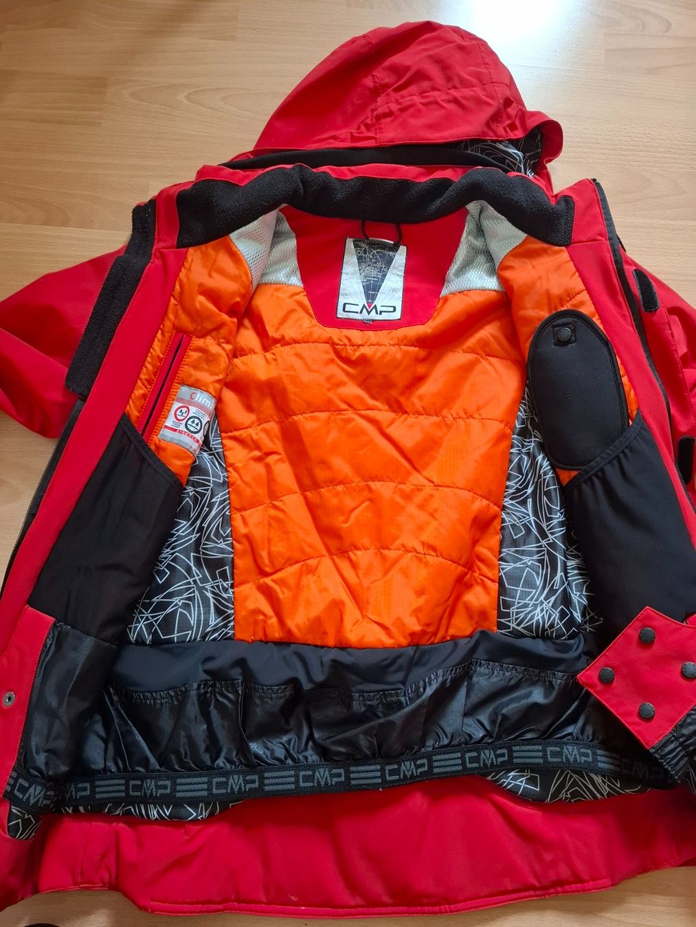 CMP Giacche: CMP Skijacke, Winterjacke, Top Zustand, Grösse M, Rot – Usato da Bern venduto da Kroko112 1