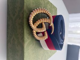 Gucci Gürtel mit GG Schnalle, Grösse 80 cm