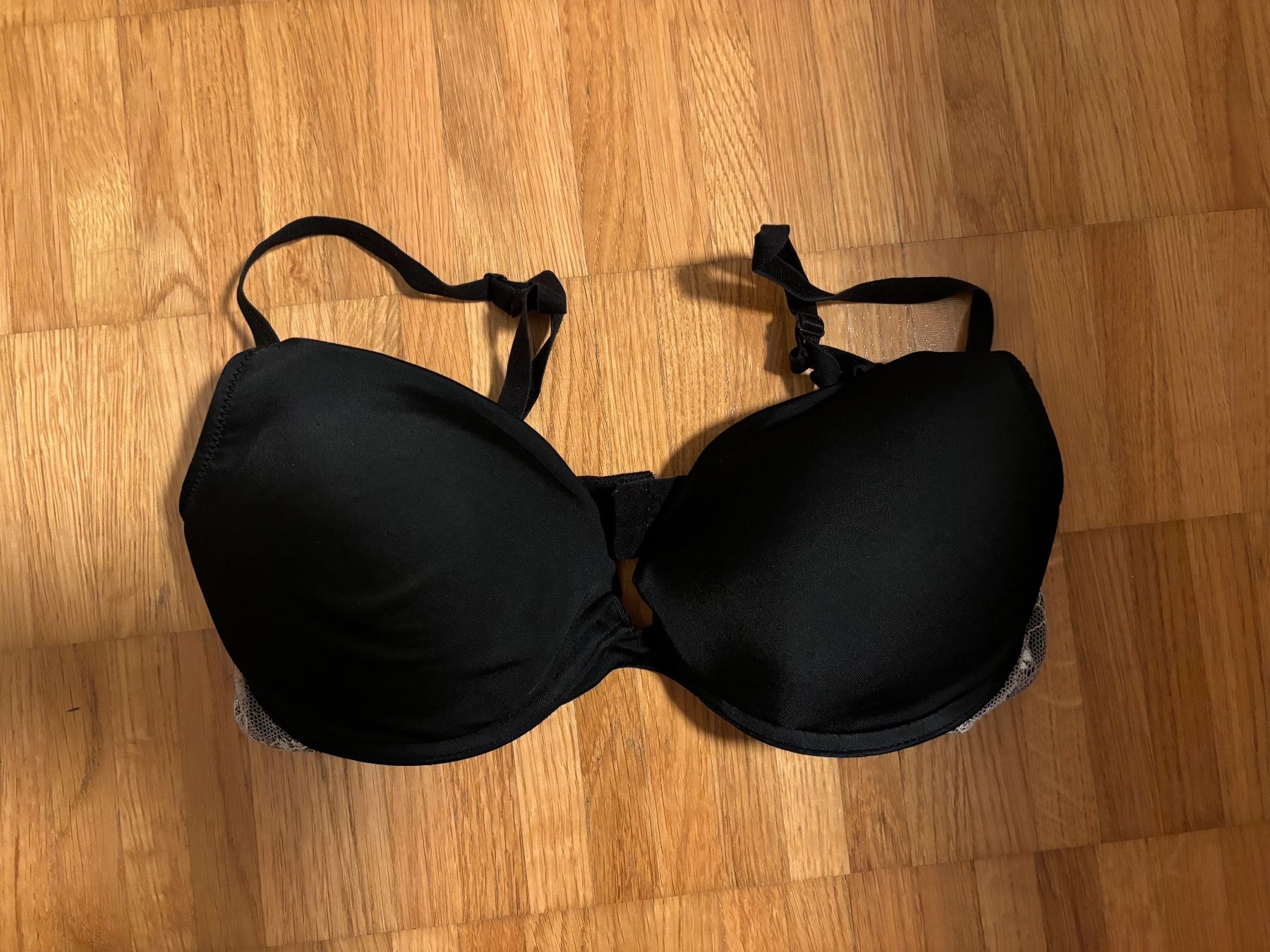 Autres dessous: Zalando Essentials, sexy BH, Grösse 75C – D'occasion à Winterthur par Sunshine143