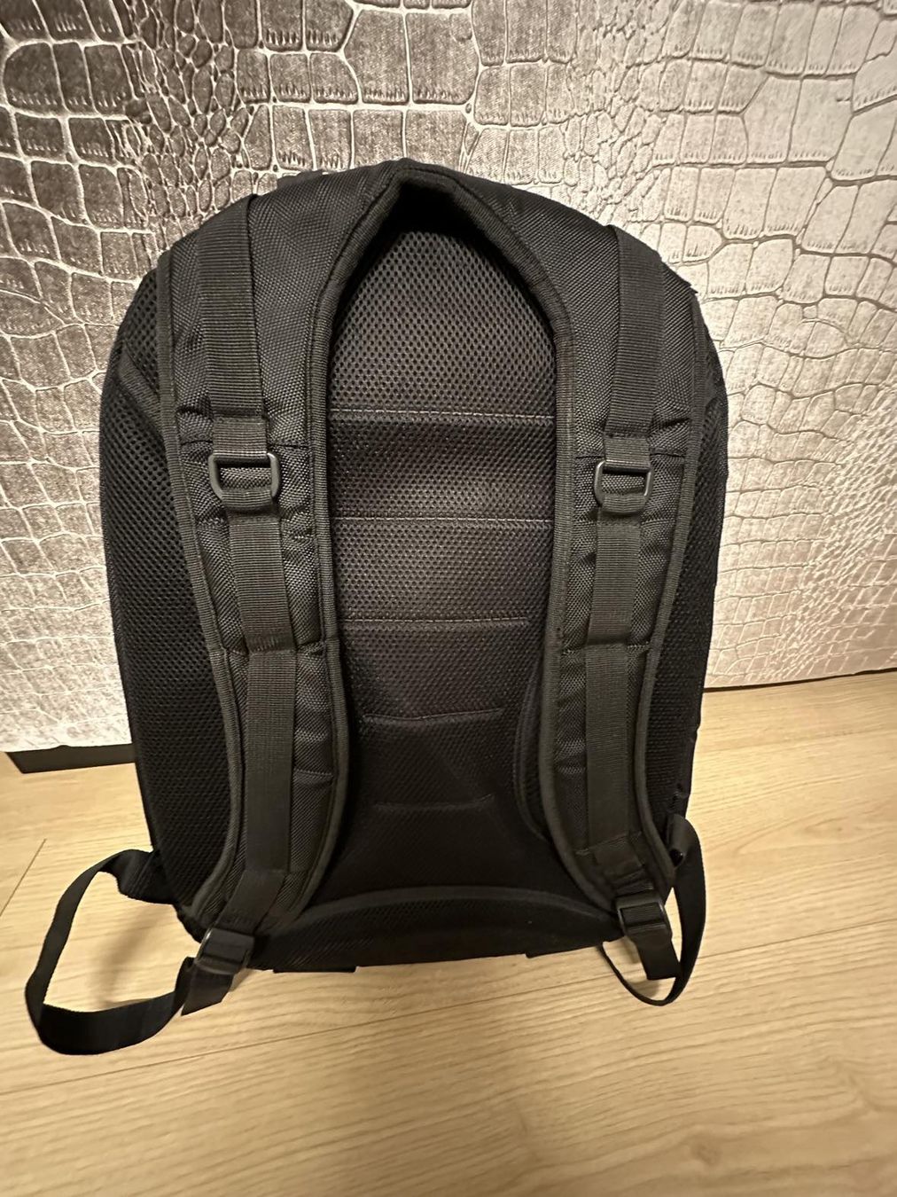 Alienware Rucksäcke: Alienware Rücksack  – Gebraucht aus Sevelen von  3