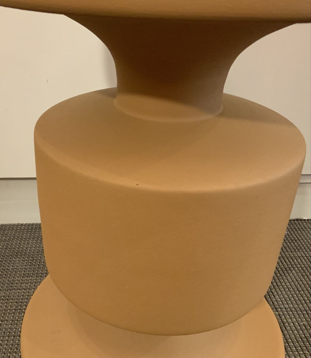 Tables: Table d’appoint Forms sable – D'occasion à rolle par Tontonjulot 3