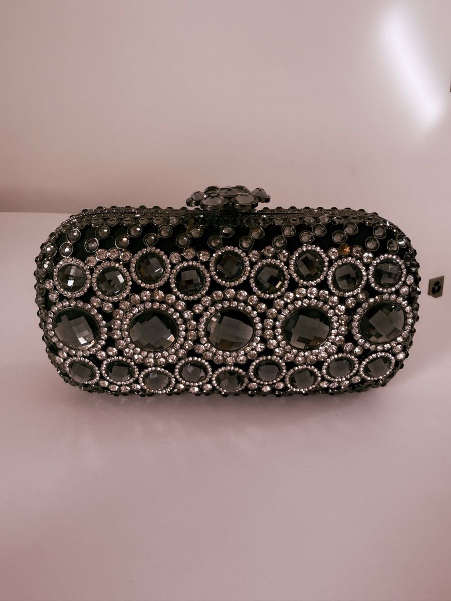Taschen für Damen: Clutch – Gebraucht aus Bassins von oal_q2gl