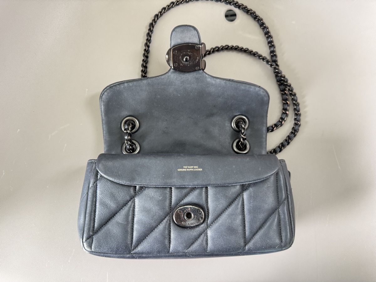 Coach Sacs femmes: Tasche Coach gesteppt schwarz Damen – D'occasion à Steinach par serayyilmaz 4