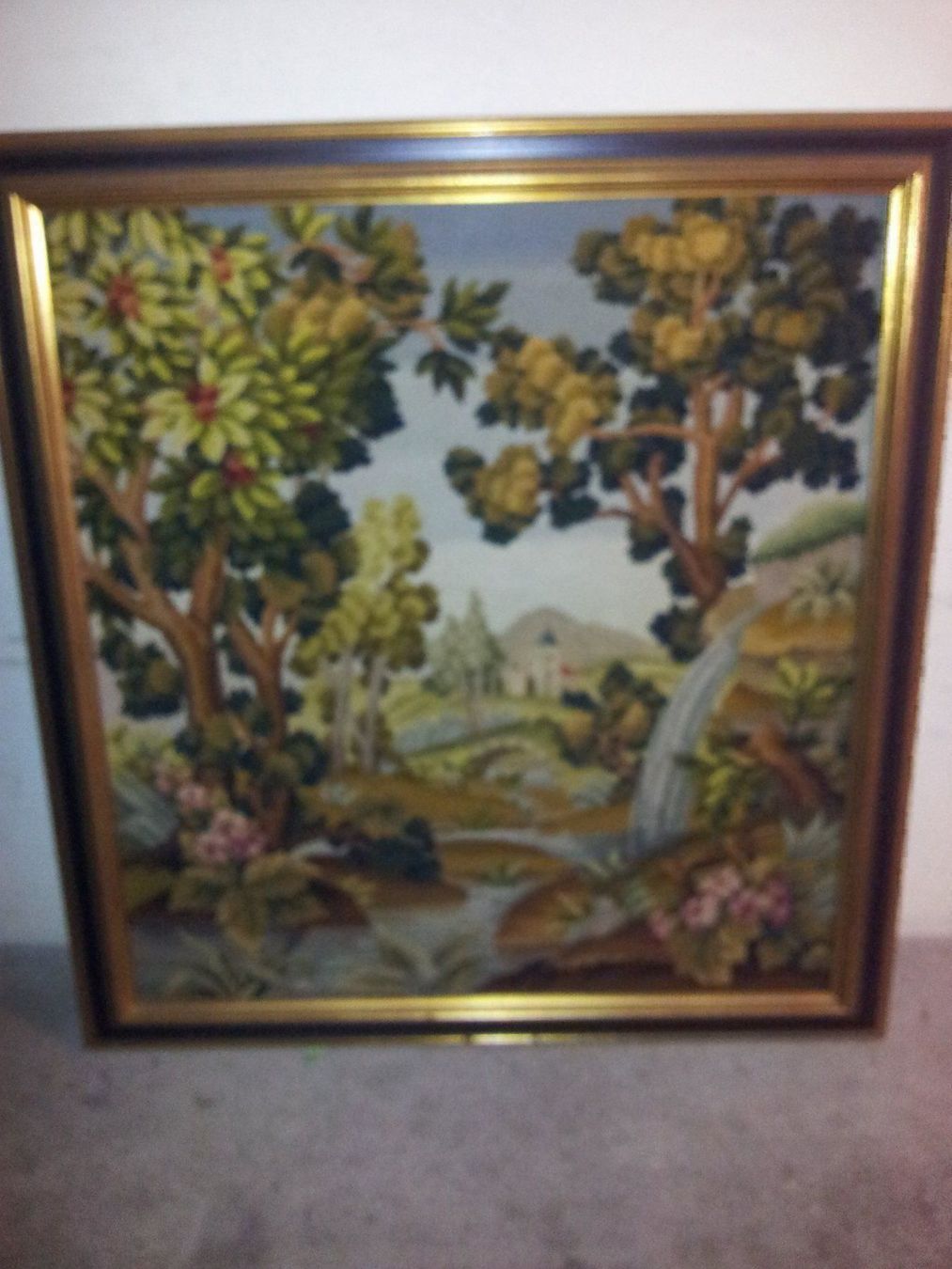 Poster & Bilder: Gobelin Bild mit Goldrahmen Handgestickt – Neu (gemäss Beschreibung) aus Wallisellen von Eugenio