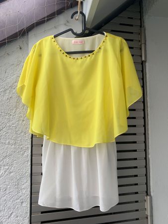 💛 Top bicolore jaune & blanc effet cape – Taille S