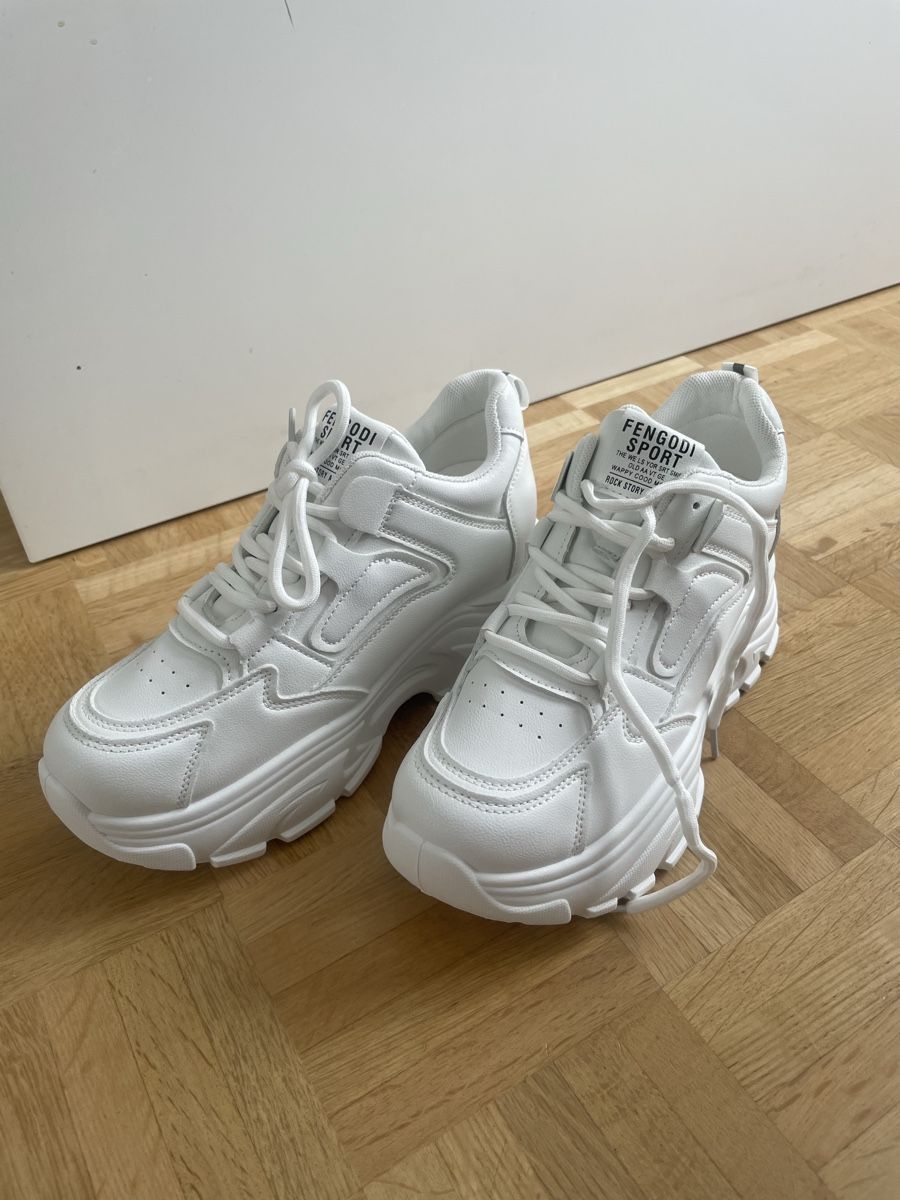 Scarpe da donna: Plateau Turnschuhe – Nuovo e nell'imballaggio originale da Steffisburg venduto da Schlabber 1