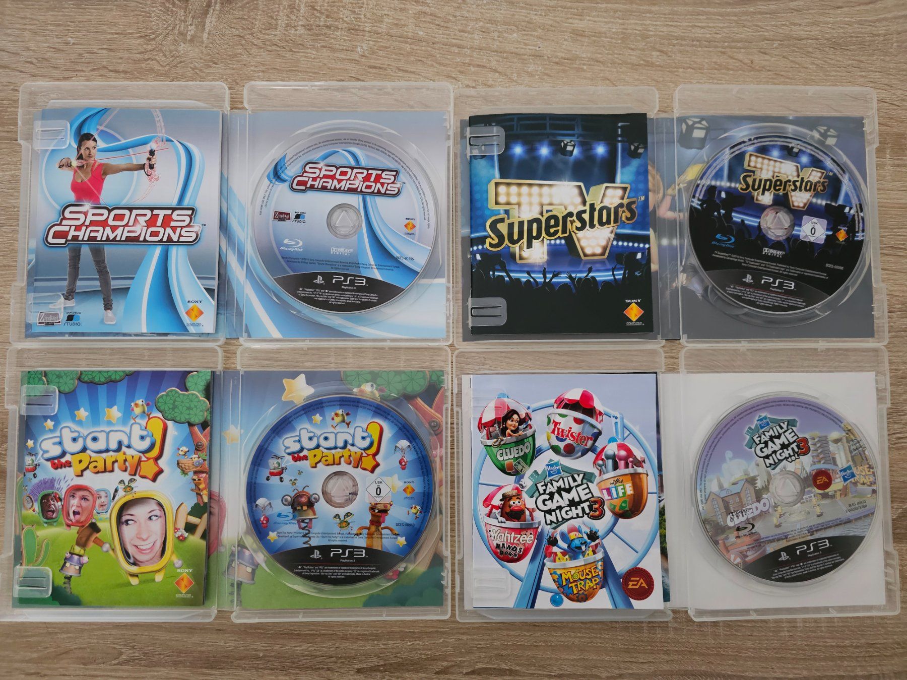 Sony Spiele: 5 Playstation 3 Games mit Move Motion Controller und Kamera – Gebraucht aus Sempach von  2