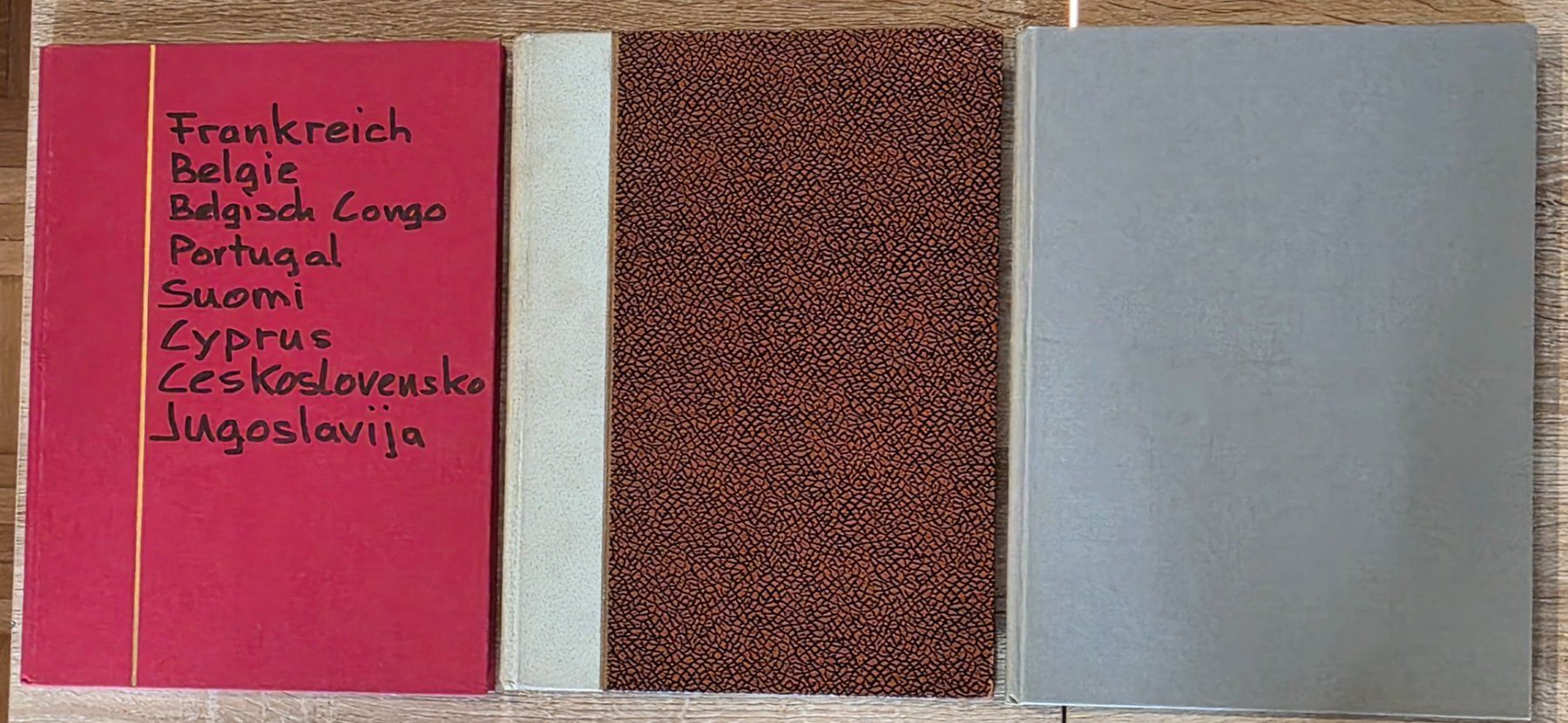Albums: 3 Briefmarken Einsteckbuch Occasion!!! – D'occasion à Rohrbach par lod_m58r