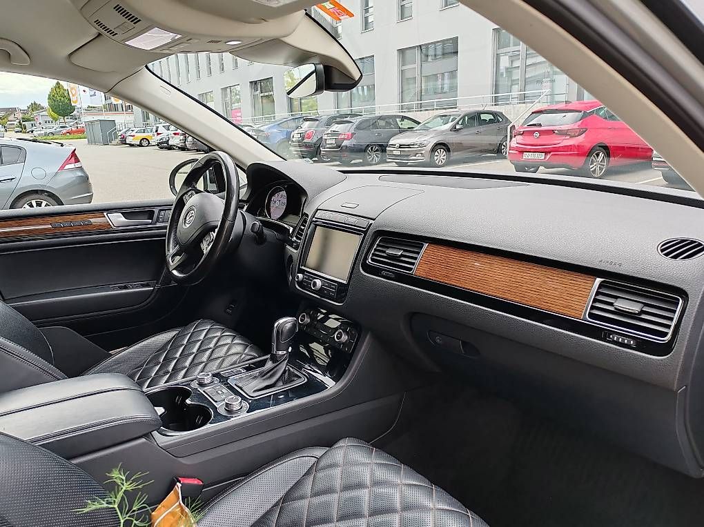 VW Automobili: VW Touareg 3.0 V6 TDI Executive – Usato da Bünzen venduto da Kriss86 2