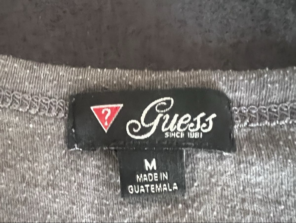 Guess T-shirts: Guess Shirt M – D'occasion à Wädenswil par GNT 2