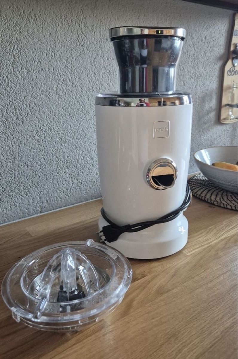 Novis Elettrodomestici da cucina: Novis Vita Juicer Entsafter – Usato da Kirchberg SG venduto da tika