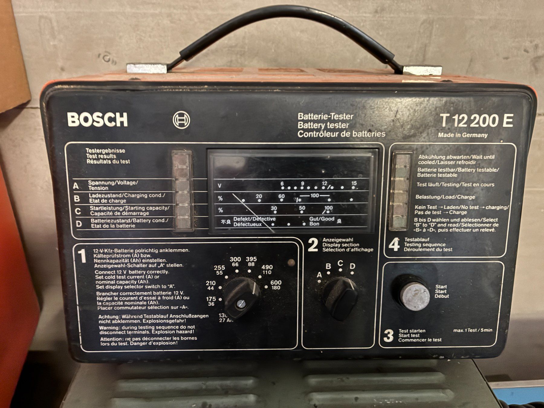 Misurare: BOSCH Batterie-Tester T 12 200 E Made in Germany – Usato da Thun venduto da Passuese