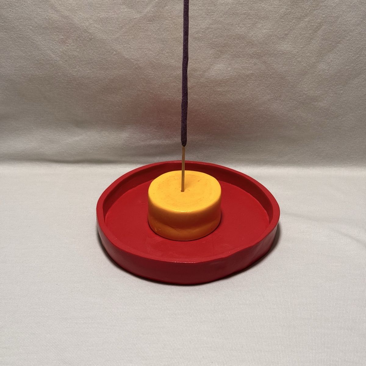 Altro in Decorazioni & Accessori: Handgefertigter Räucherstäbchenhalter aus Polymer Clay – Nuovo e nell'imballaggio originale da Aadorf venduto da SchattePuppe