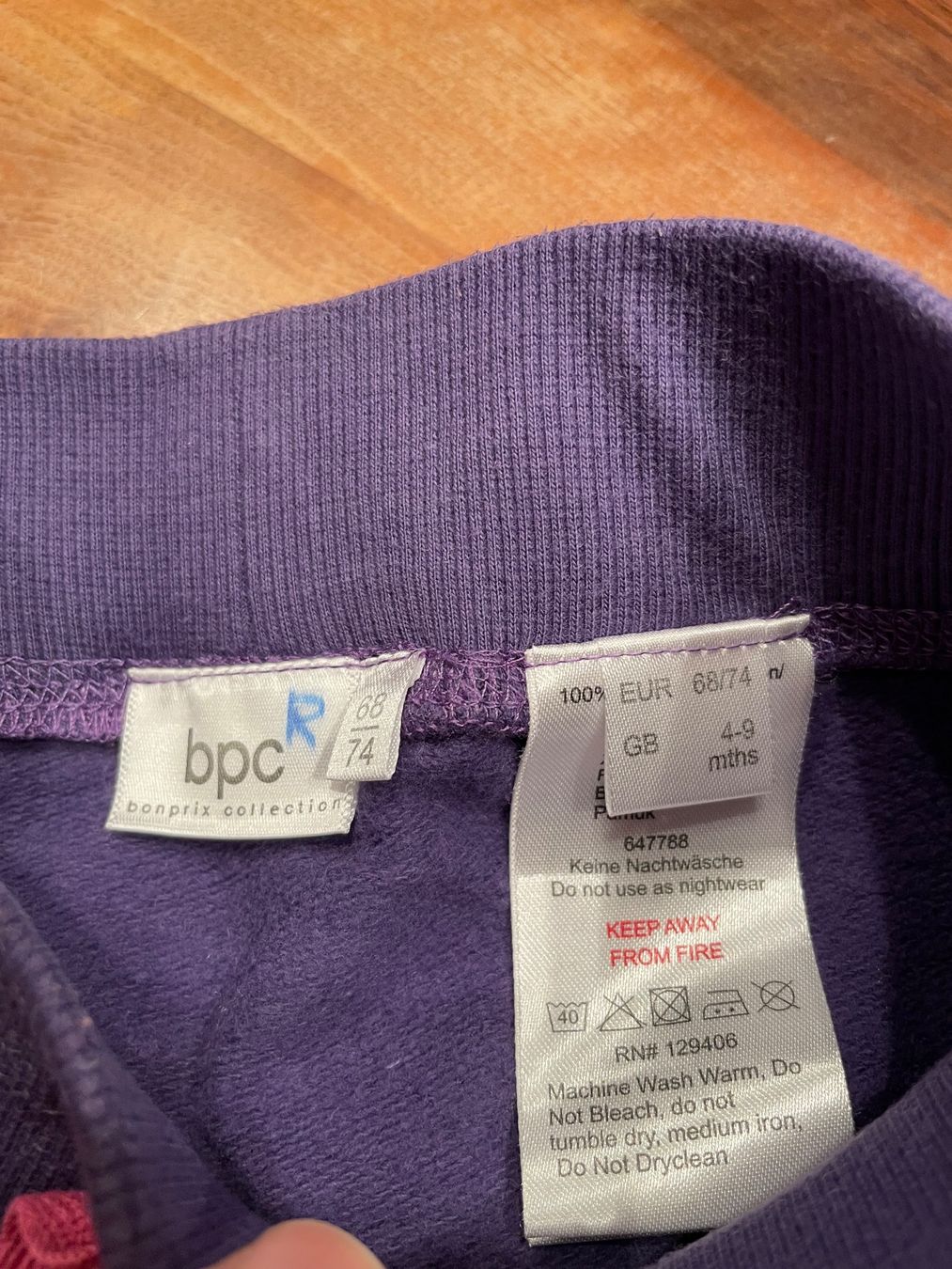 Pantaloni: Trainerhose in violett, BPC, Grösse 68/74 – Usato da Haslen AI venduto da s176 2