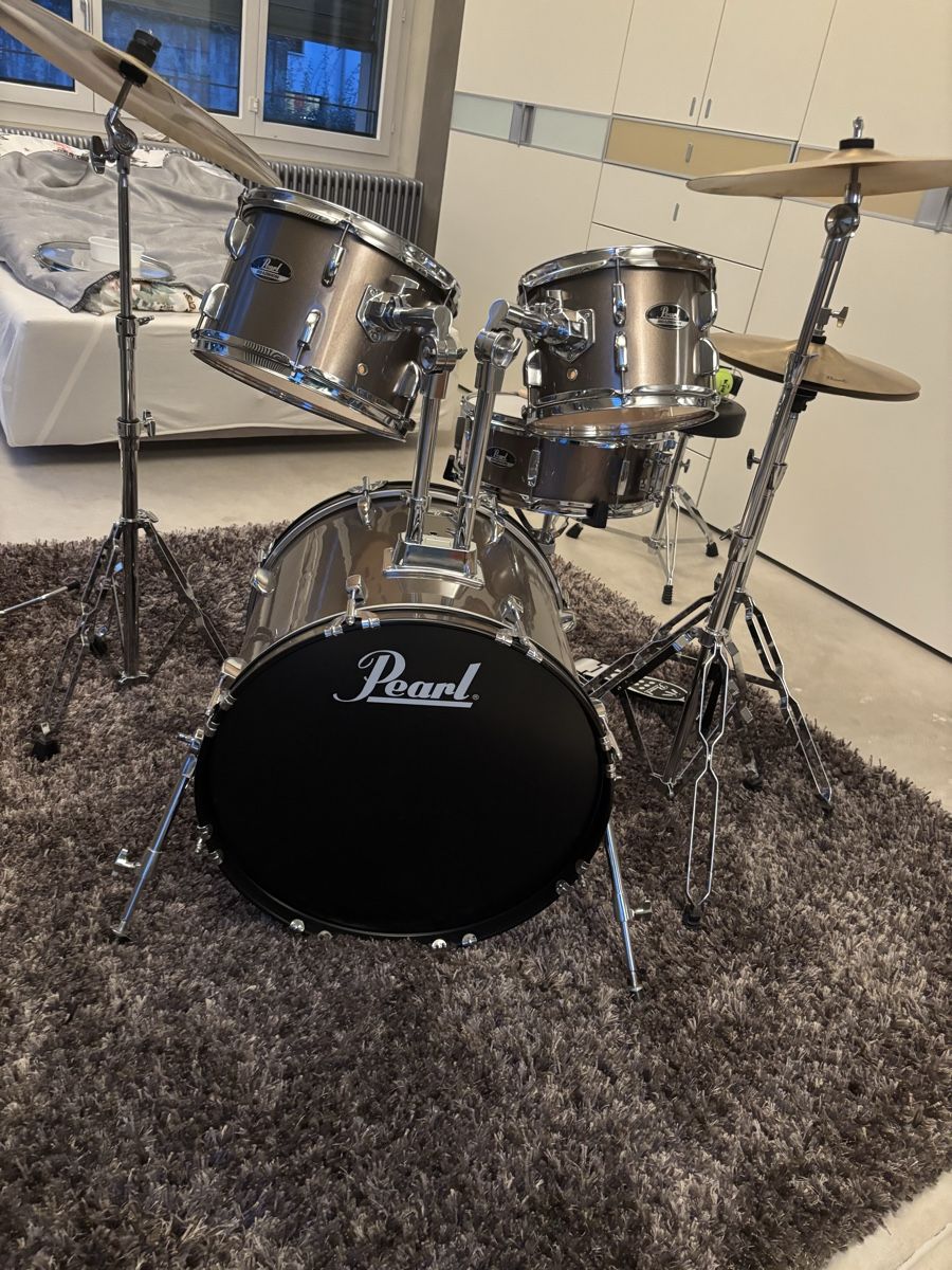 Strumenti musicali: Schlagzeug "Pearl" – Usato da Wädenswil venduto da jamiro_keller