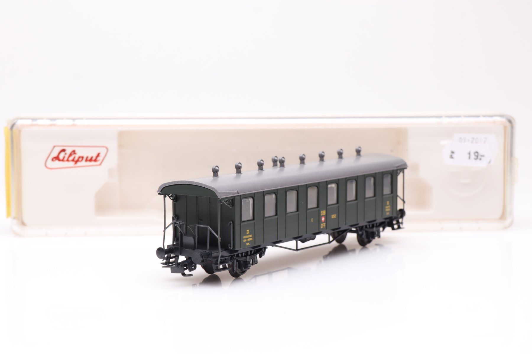 Liliput Modellini di ferrovie: Liliput SBB Oldtimerwagen C6252, H0 – Usato da Ried (Muotathal) venduto da Modellbahn.swiss