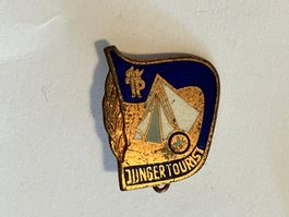1 Anstecknadel DDR JP Junger Tourist kupfern