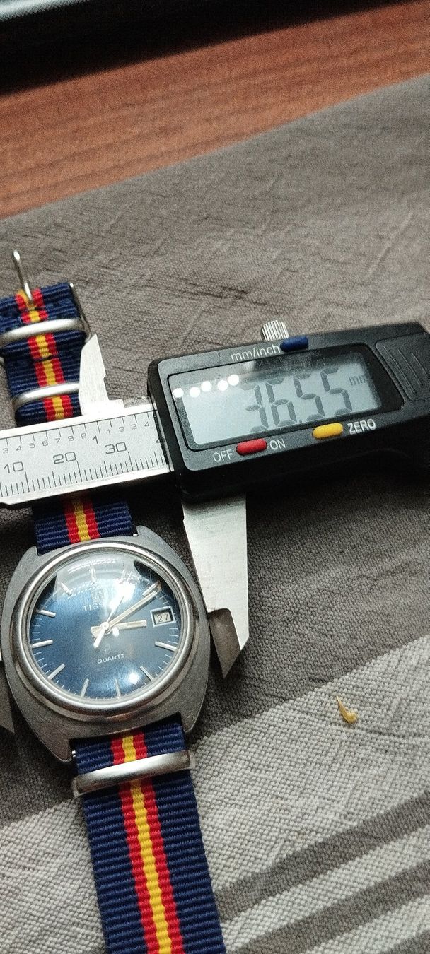 Tissot Montres: montre Tissot – D'occasion à La Chaux-de-Fonds par jac_9llg 8
