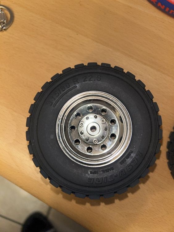 Pneus Avant Tamiya (1 Paire) - Réf. 7684177, Pour Disque 46****, Neufs