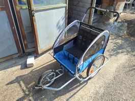 Veloanhänger für 2 Kinder