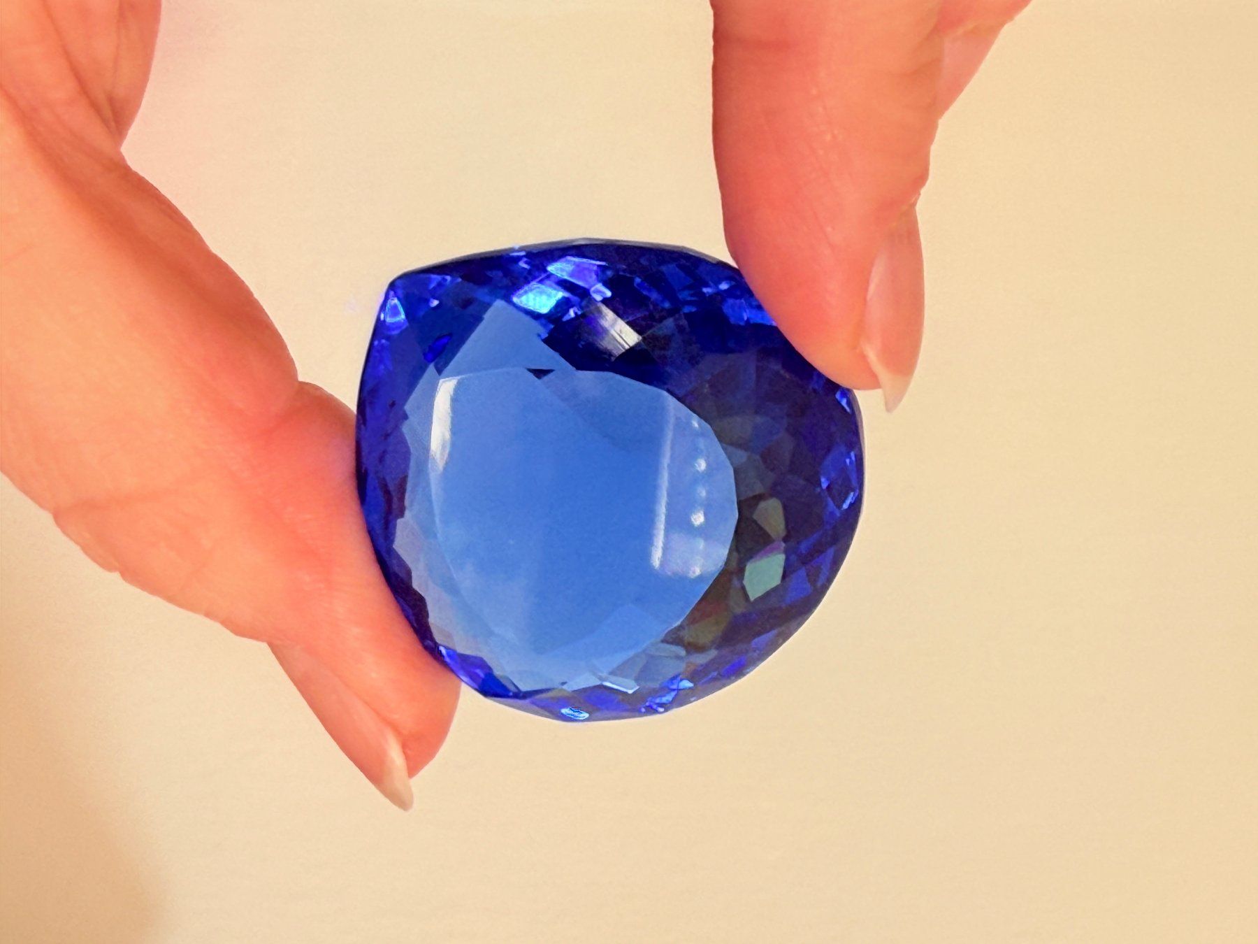 Edelsteine: Certified 170.05 Ct – Neu und originalverpackt aus Genève von AWWA 3