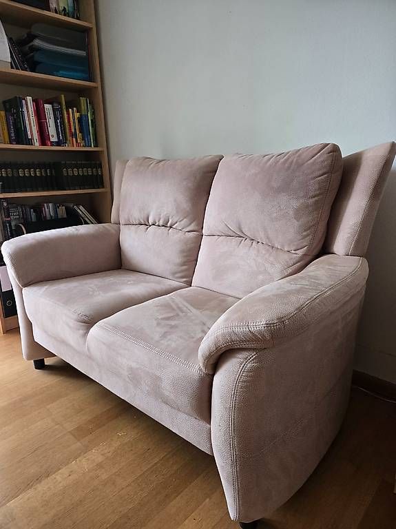 Divani: Kompaktes, bequemes Sofa so gut wie neu – Usato da Zürich venduto da flo_fd8j 2