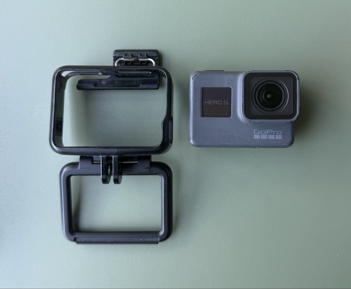 Gopro Action Cam: GoPro Hero 5 Black avec cadre de fixation – D'occasion à Troinex par duboisf8 2