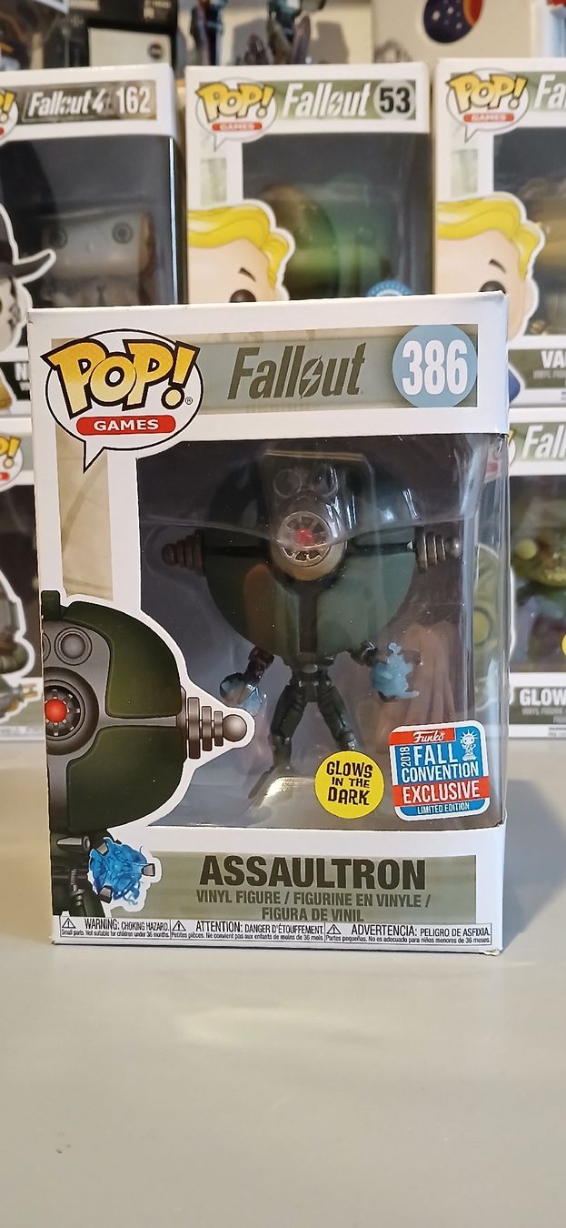 Funko Statuette: Funko Pop Fallout assaultron (fall convention 2018) – Usato da Fribourg venduto da vin_k8mx