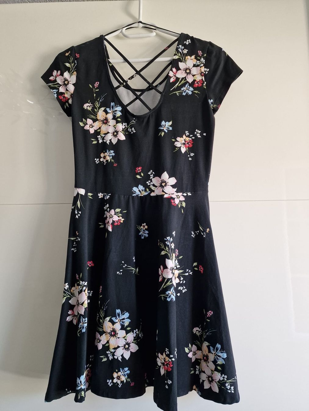 Vestiti: Sommerkleid Gr. 38 – Nuovo (secondo la descrizione) da Zürich venduto da CyBaxter