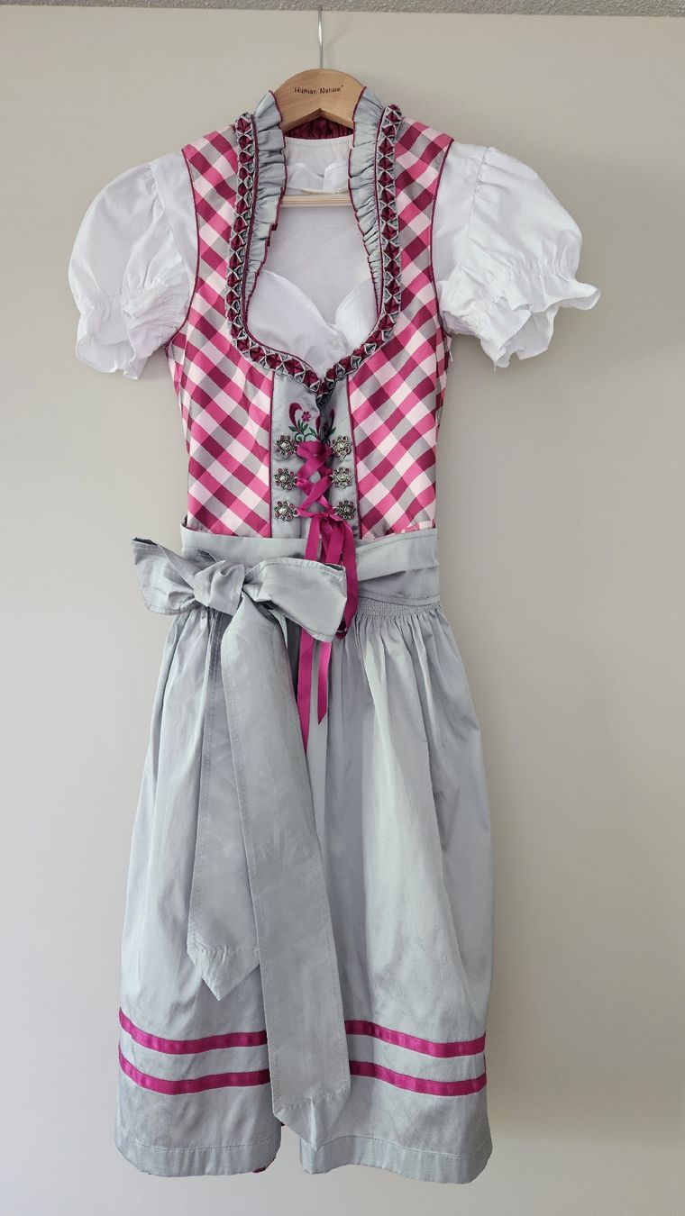 Vestiti: Dirndl (36) mit Bluse (34/36) – Nuovo (secondo la descrizione) da Regensdorf venduto da c_est_la_vivie