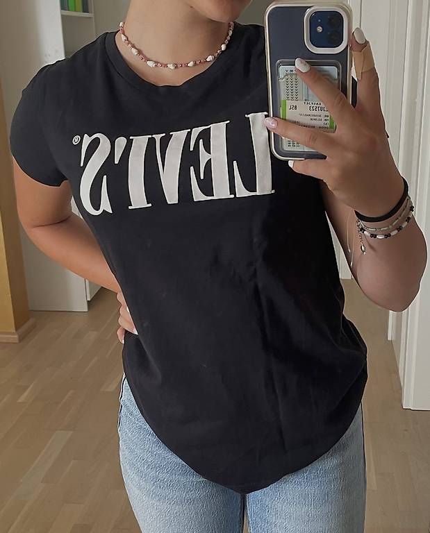 Levi's T-shirt: Levis T-Shirt – Nuovo (secondo la descrizione) da Schüpfen venduto da ani_gj8r 1